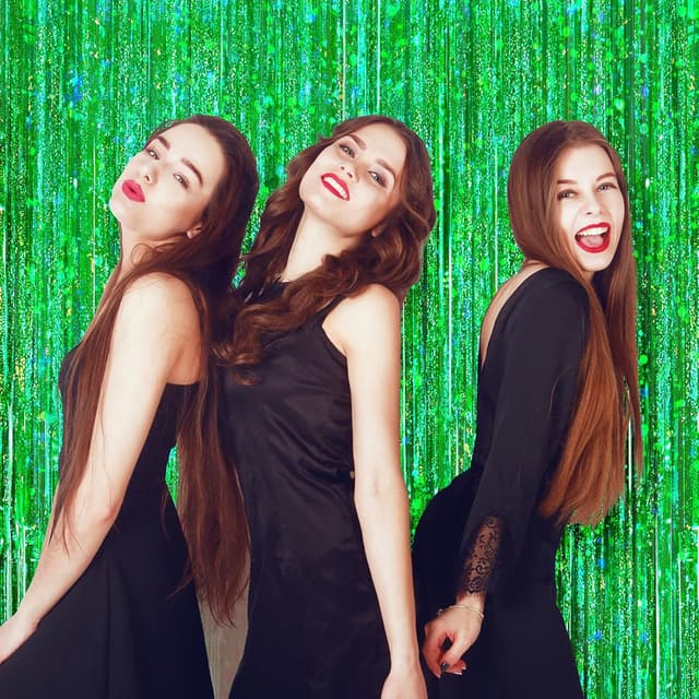 Detalle de KERNOWO Lametta Vorhang Grün Glitzer – 2er-Set Party-Luftschlangen (1 × 2,5 m je Vorhang)