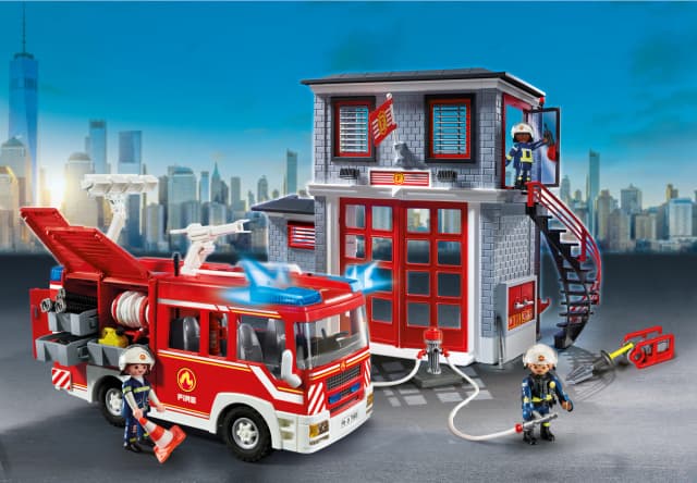 Detalle 2 de PLAYMOBIL Mega set bomberos Action Heroes