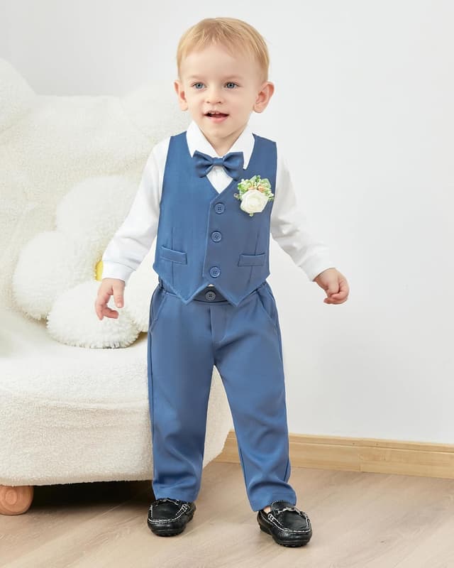Detalle 2 de Baby-Jungen Gentleman-Set (0–18 Monate) von ZOEREA: Langarm-Strampler mit Fliege, Weste, Korsage & Hosenträger