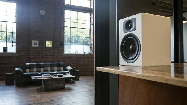 Detalle 2 de wavemaster TWO NEO soft white Regallautsprecher