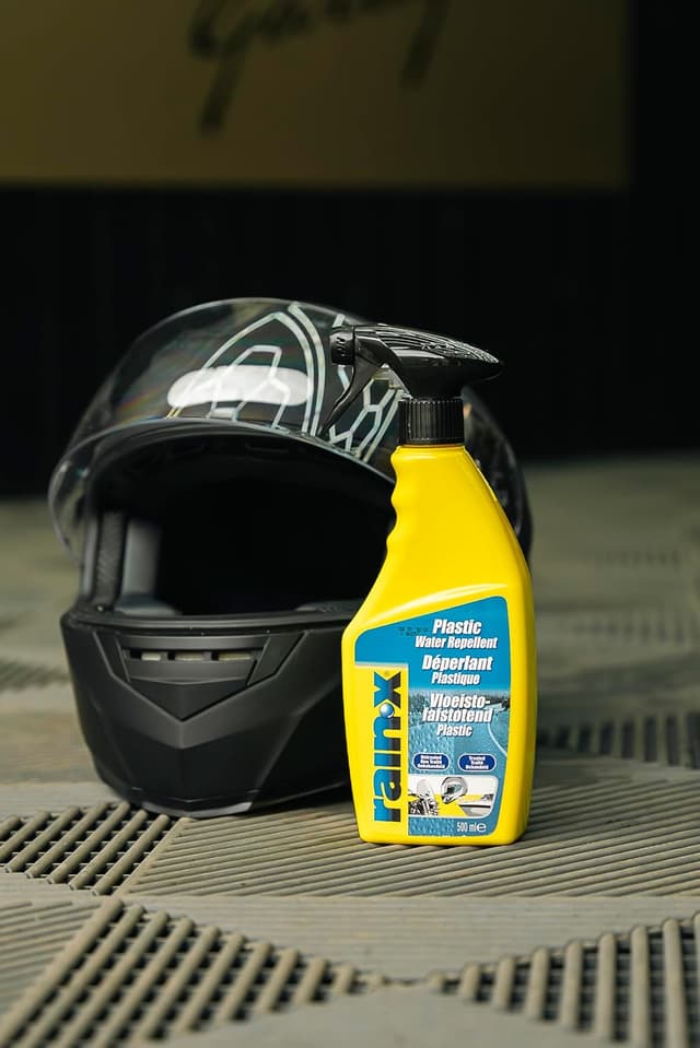 Detalle 2 de Rain‑X Déperlant Plastique 500 ml traitement hydrofuge