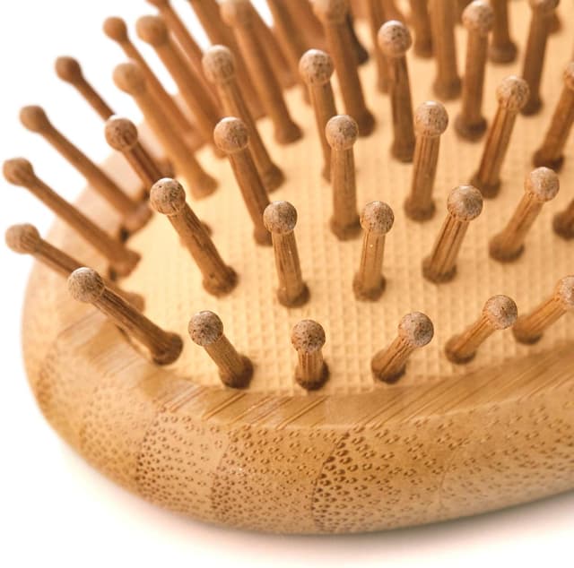 Detalle de bambuswald© Brosse à cheveux durable 100% bambou à poils naturels antistatiques