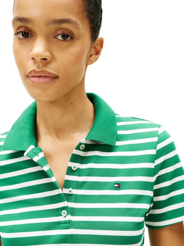 Detalle de Tommy Hilfiger Women’s S/S Polo : une polo femme authentique pour l’été