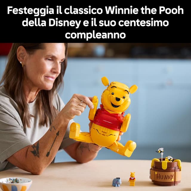Detalle de LEGO Disney Winnie the Pooh 43300 – Kit di modellismo per adulti con vaso di miele, minifigure e personaggio di Ih-Oh