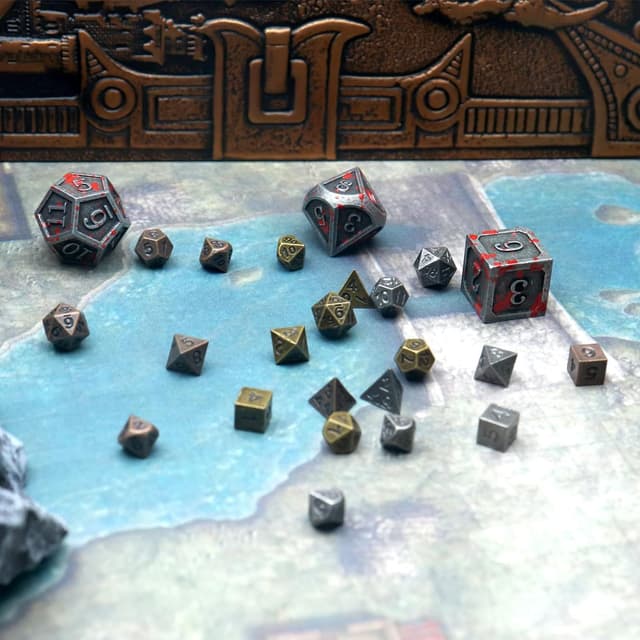 Detalle de Haxtec Mini-Würfel-Set: winzige Metall-DND-Würfel mit Würfeletui, tragbar für Schlüsselanhänger (3 Sets)