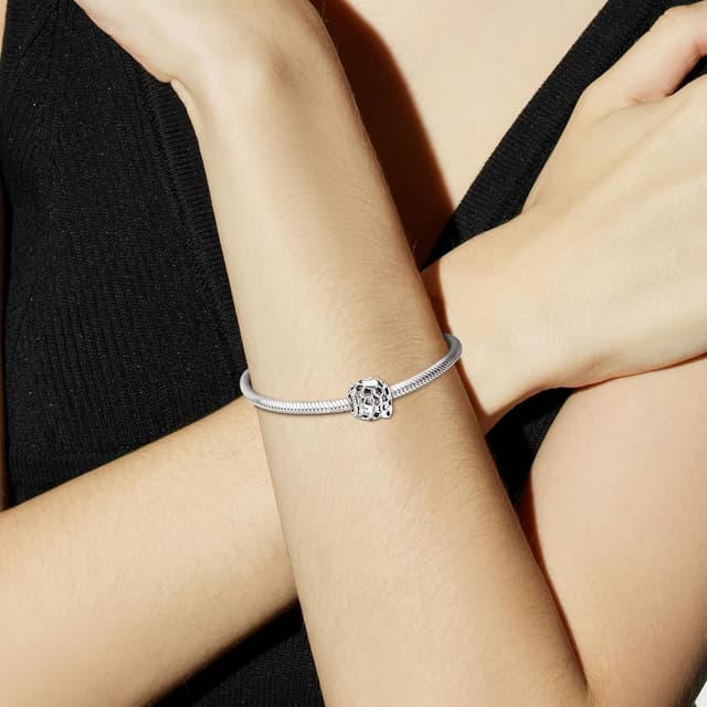 Detalle 2 de Ruaidhra 925 Sterling Silber Charms Anhänger mit Gravuren „Locked in your heart“, „True love“ & „Love you“