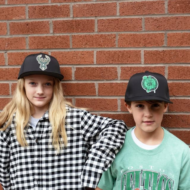 Detalle de Ultra Game Youth NBA Official Ultimate Snap Back Baseball Cap Hat