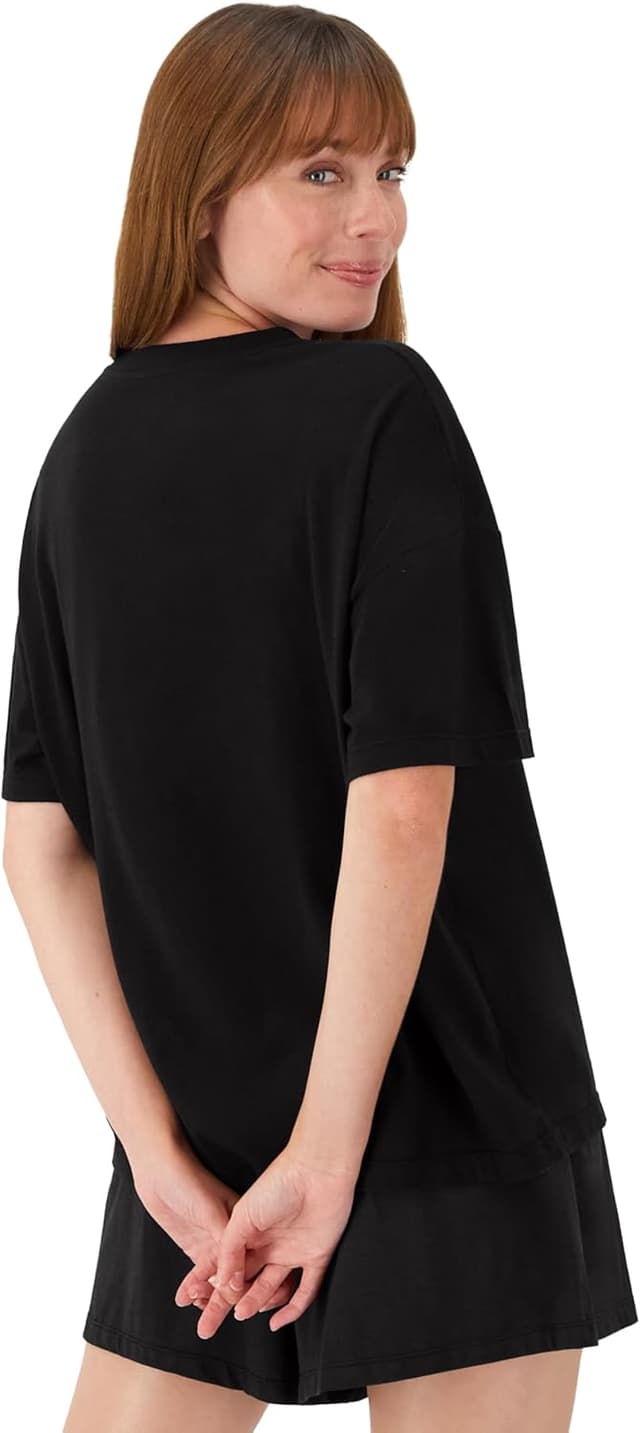 Detalle 2 de Hanes Women’s Pajamas Set (Comfywear) — SupertSoft T-Shirt & Sleep Shorts