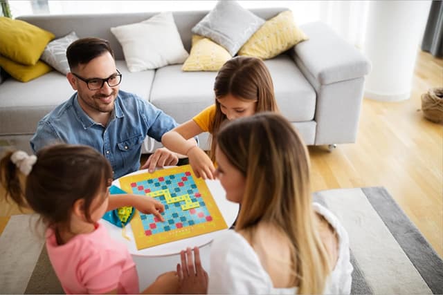 Detalle 2 de Mattel Y9670 Scrabble Junior für Kinder 2-4 Spieler