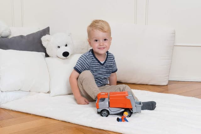 Detalle 2 de Lena Truckies Müllwagen 22 cm