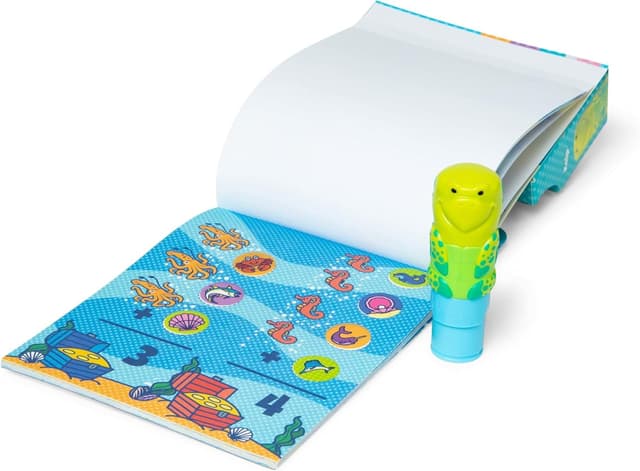 Detalle de Melissa & Doug Sticker WOW! Sea Turtle Bundle – 24-Page Activity Pad, Sticker Stamper & 500 Ocean Stickers