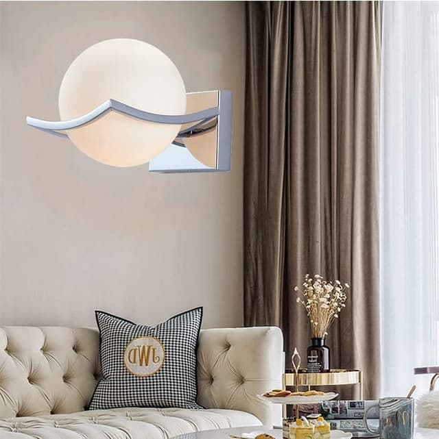 Detalle de DAXGD lampada da parete interna E27 minimal cromata con paralume in vetro (Ø15 cm)