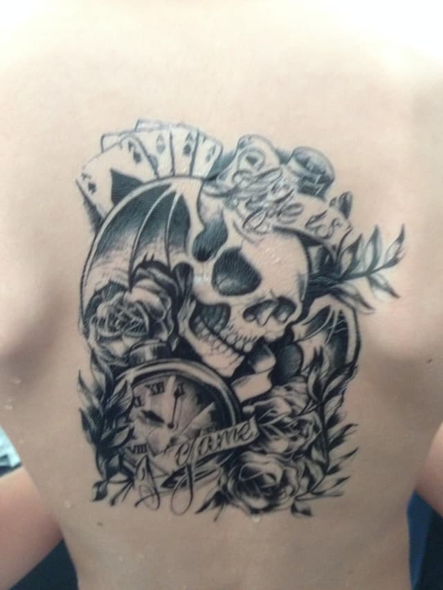 Thumbnail 3 de Totenkopf Rosen Tattoo temporär 19x14 cm