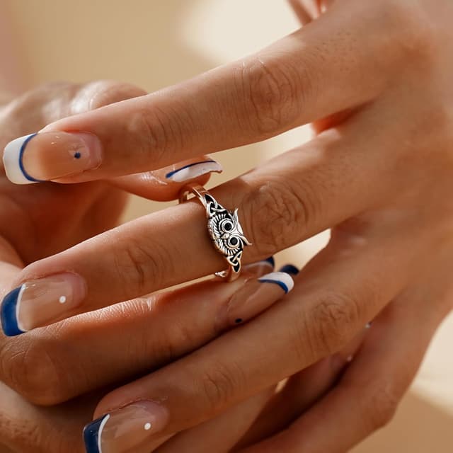 Detalle de CHIC & ARTSY Nachteulen-Ring aus 925er Sterlingsilber – offener verstellbarer Eulenring für Damen
