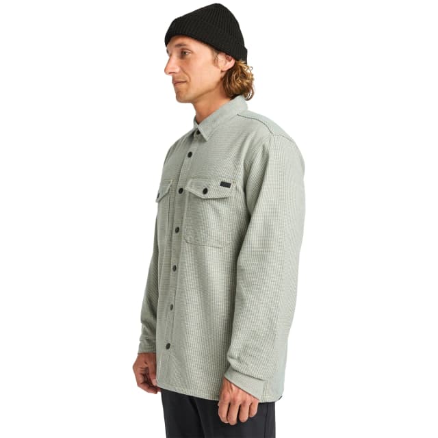 Detalle de Billabong Lodge: camisa de hombre con bolsillos dobles y tejido mixto