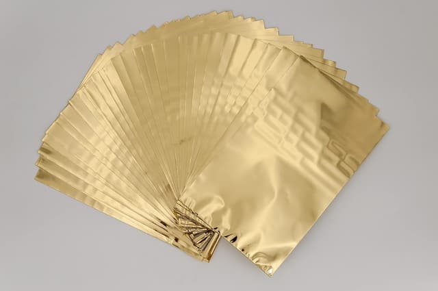 Detalle 1 de Italpak Sacs Cadeaux Métallisées doré 50 pièces – 25 x 40 cm