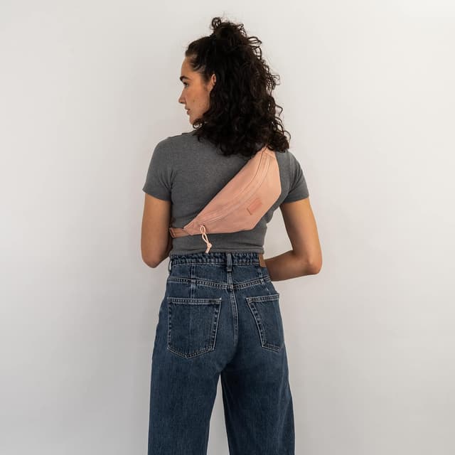 Thumbnail 6 de JOHNNY URBAN Bauchtasche Erik Small – Gürteltasche mit flexiblem Gurt für Festival & Alltag (wasserabweisend)