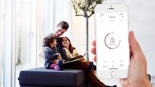 Detalle de Danfoss Ally Starter-pack: termostato elettronico con gateway per controllo smart del riscaldamento