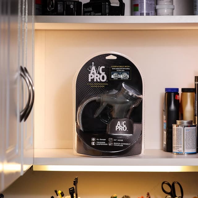 Detalle 2 de InterDynamics A/C Pro Auto AC Recharge Gauge and 24" Hose Dispenser (ACP410-4)