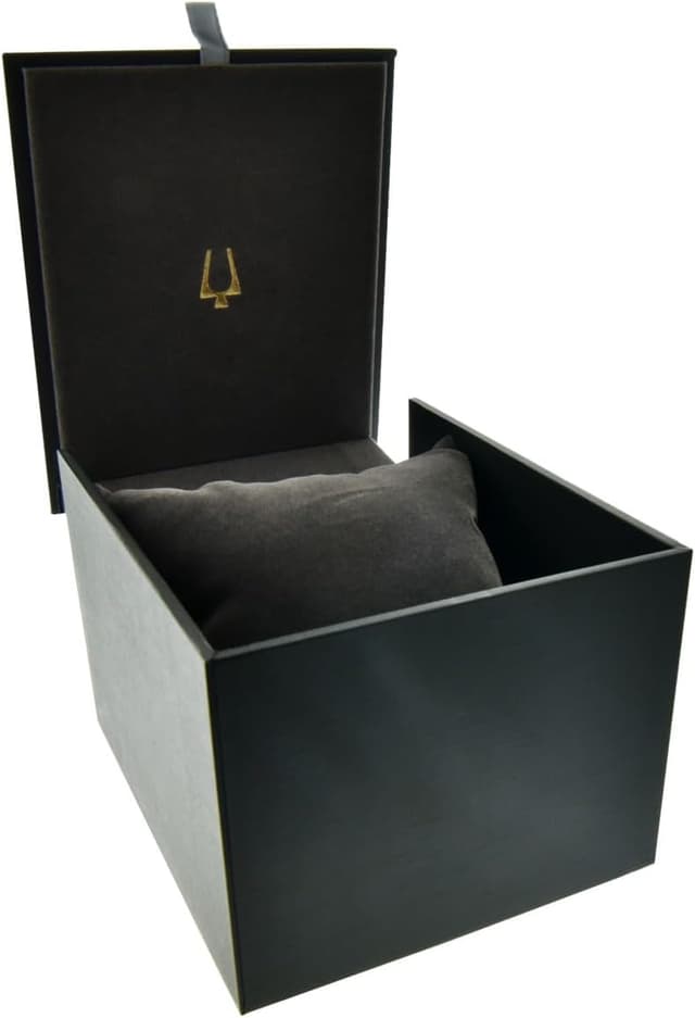 Detalle de Bulova Men’s Icon High Precision Quartz Chronograph Watch (Curved Mineral Crystal)