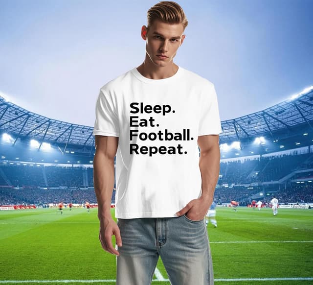 Detalle de Qskall men’s “Sleep. Eat. Football. Repeat.” football slogan T-shirt