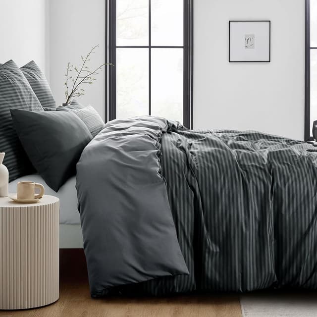 Detalle de Aisbo Bettwäsche 135x200 4-teilig (Gestreift Anthrazit) mit Mikrofaser – Bettdeckenbezug & 2 Kissenbezüge