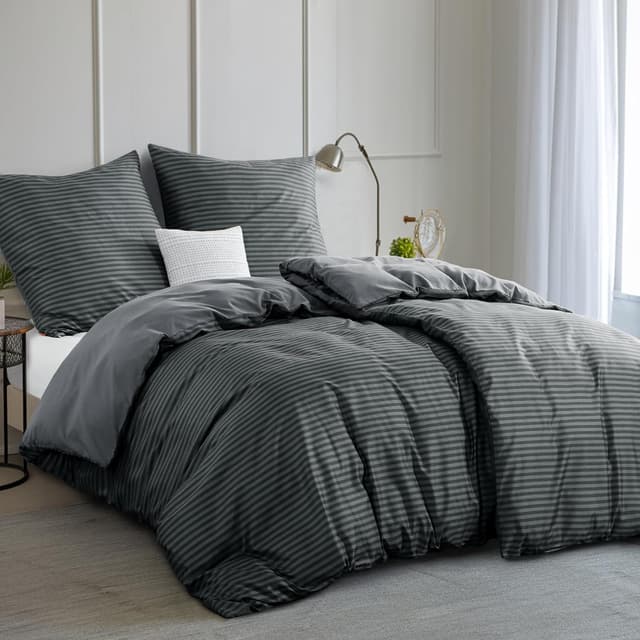 Detalle 2 de Aisbo Bettwäsche 135x200 4-teilig (Gestreift Anthrazit) mit Mikrofaser – Bettdeckenbezug & 2 Kissenbezüge