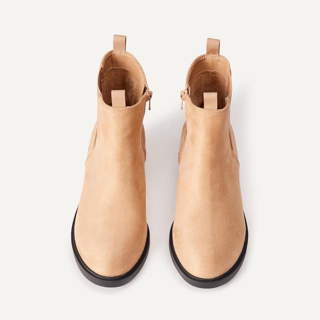 Detalle de Amazon Essentials Mädchen Chelsea-Stiefeletten – bequem mit gepolsterter Einlegesohle und seitlichem Reißverschluss