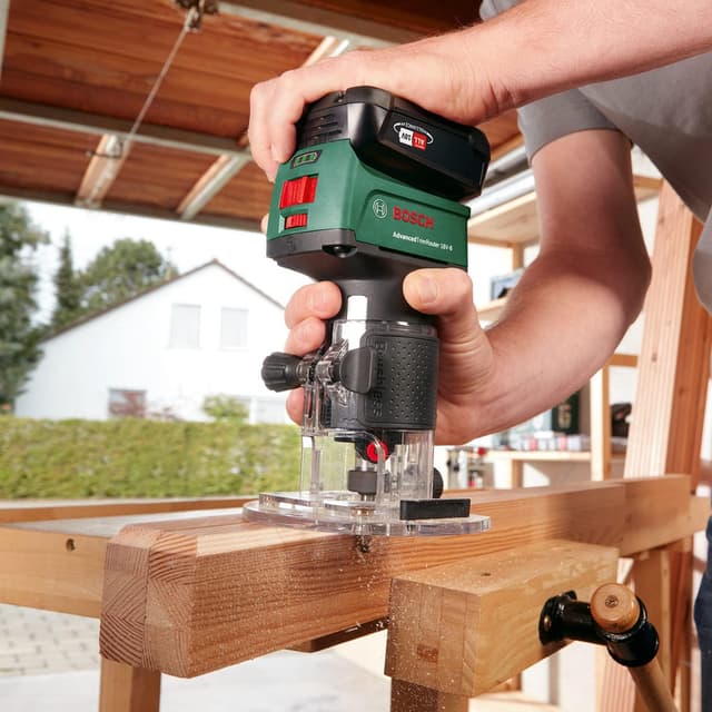 Detalle 2 de Bosch AdvancedTrimRouter 18V-8⁺ Fresadora de Superficie