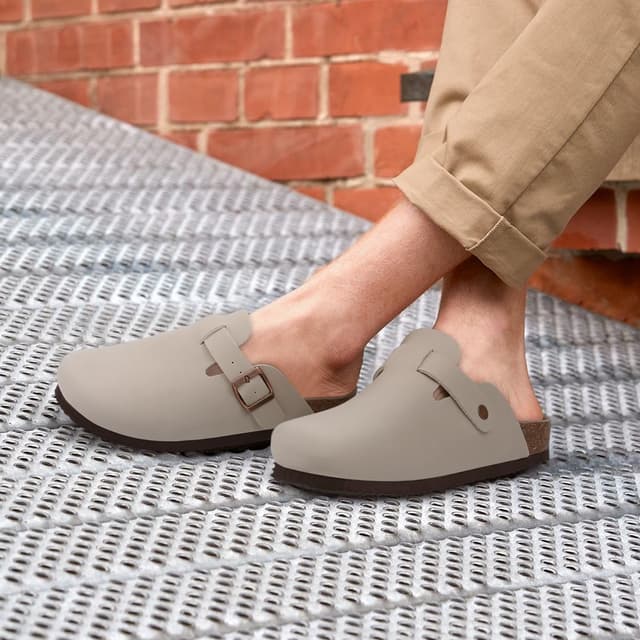 Detalle de KIDMI Unisex Vegan Suede Clogs with Cork Footbed, Waterproof Slip-On Mules