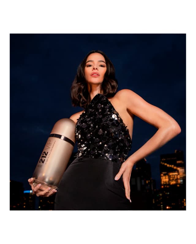 Detalle 2 de Carolina Herrera 212 VIP Rosé perfume 80 ml