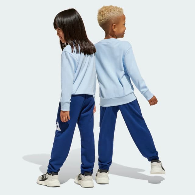 Detalle 2 de Adidas Essentials Conjunto niños Azul