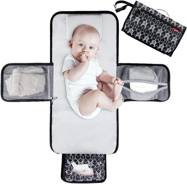 Detalle de Lekebaby Portable Nappy Changing Mat (Black) with Wipe-Pocket & Head Cushion