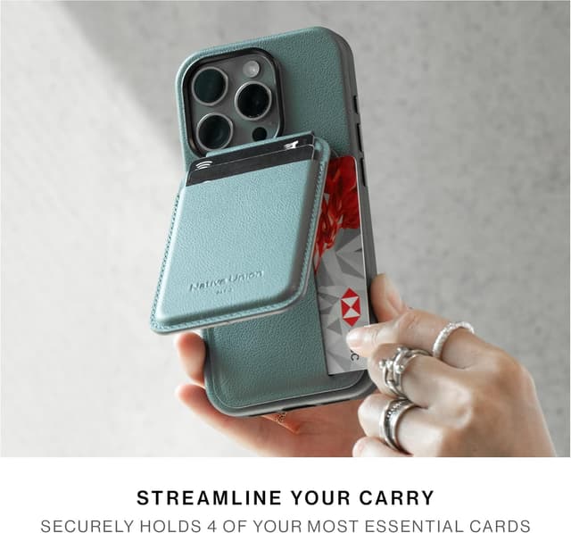 Detalle 2 de Native Union Active Wallet Stand MagSafe card holder with 4-card storage and fold-out stand (Sandstone)