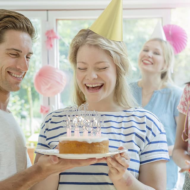 Detalle de Happy Birthday cake topper (bow & silver glitter) in 300 gram glitter cardstock – 1 pack