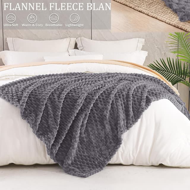 Detalle de Plaid/polaire flanelle gris foncé 230 x 270 cm – couverture douce et moelleuse pour canapé et lit léger