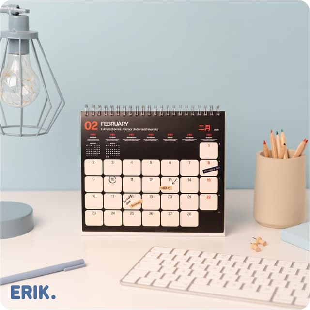 Detalle de Grupo Erik Desk Calendar 2026 (Hiroshige) – Month-to-view Japanese Art Desktop Planner