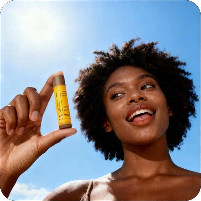 Detalle 1 de Glo Melanin All Natural Lemon & Turmeric Lip Balm for Dark Lips
