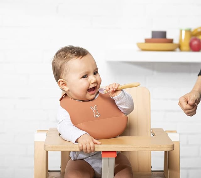 Thumbnail 3 de Nattou Bavoir silicone imprimé cérise, 20 x 27 cm