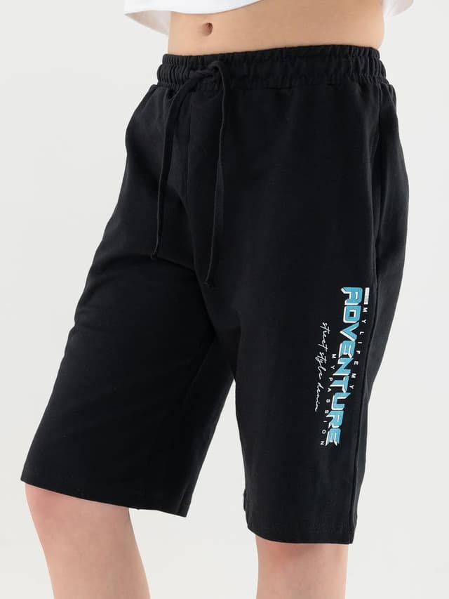 Detalle de Jungen Shorts aus 100% Baumwolle mit Kordelzug und Taschen (Größen 134–176) – bequeme Haus- & Schlafshorts