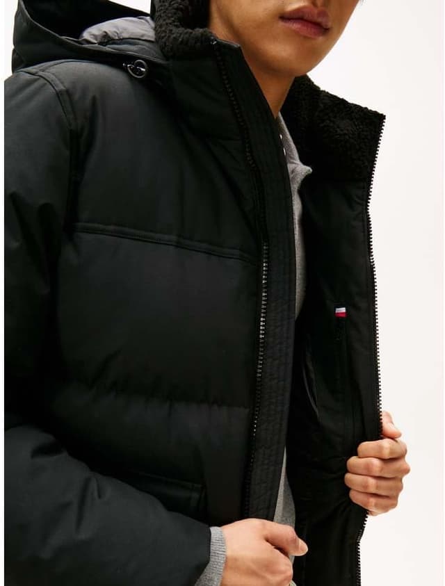 Detalle de Tommy Hilfiger Men’s Rockie Utility Hooded Jacket (MW0MW37125)