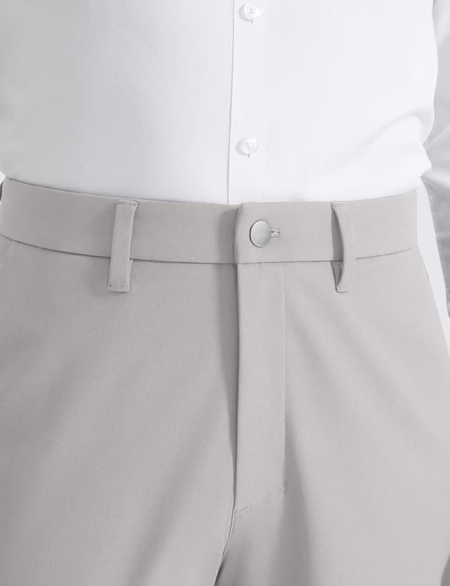 Detalle de CRZ YOGA Men’s All-Day Comfy Golf Trousers with Quick Dry Fabric (30/32/34" inseam)