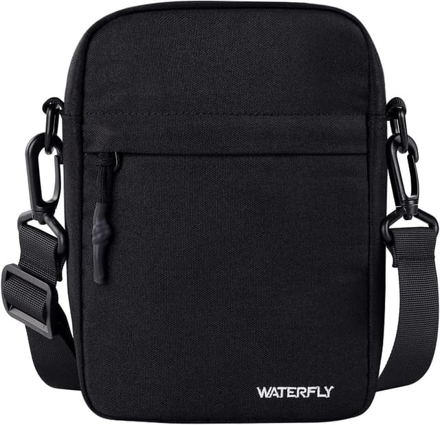 Detalle de Waterfly men’s cross body bag (small messenger/EDC sling) in water-resistant nylon