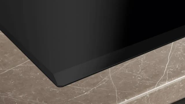 Detalle 2 de Siemens iQ100 ED651HSC1E placa de inducción 4 zonas TouchSlider WiFi de 60 cm y 6.900 W