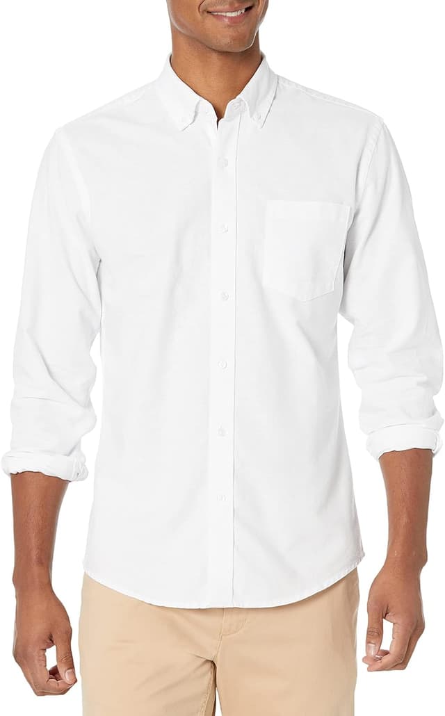 Detalle de Amazon Essentials Men’s Button-Down Long Sleeve Oxford Pocket Shirt (Regular Fit)