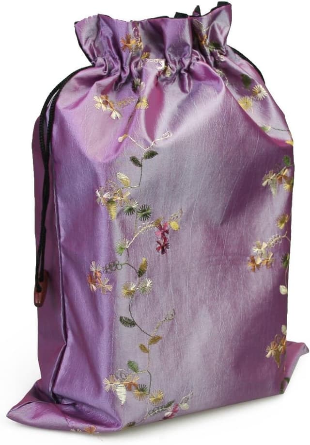 Detalle de kilofly Embroidered Silk Jacquard Travel Bag (Set of 2) for Lingerie & Shoes