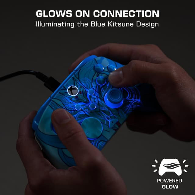 Detalle 2 de Turtle Beach Rematch Advanced Blue Kitsune wired gaming controller (Xbox & PC) with powered glow and Hall-Effect triggers