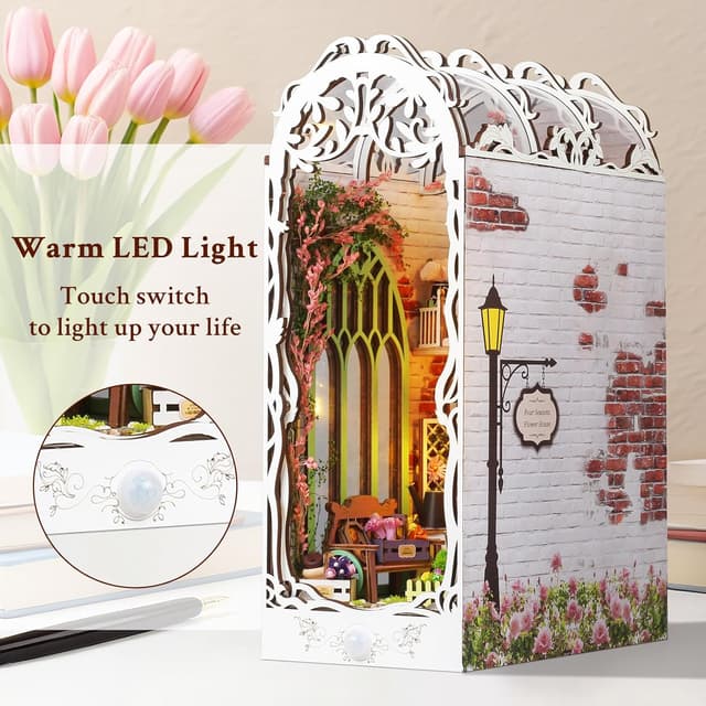 Detalle 2 de Lycidae DIY Book Nook Kit – Miniatur-Holzhaus mit LED für den Bücherregal, 3D-Puzzle (für Erwachsene ab 14 Jahren)