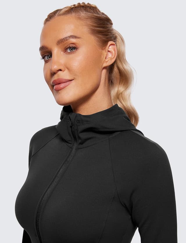 Detalle de Veste à capuche d’entraînement CRZ YOGA Butterluxe zippée intégrale pour femme, noir (taille 42)