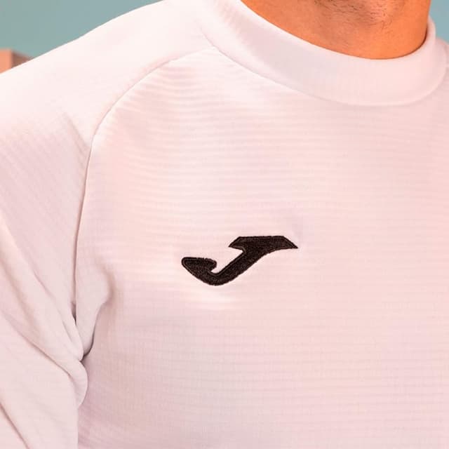 Detalle 2 de Joma Brama Fleece Camiseta térmica Hombre 1 unidad